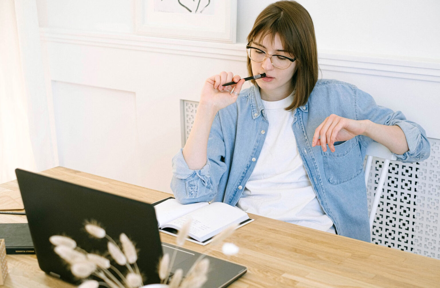 What Really Happens When You Hire an Online Business Manager